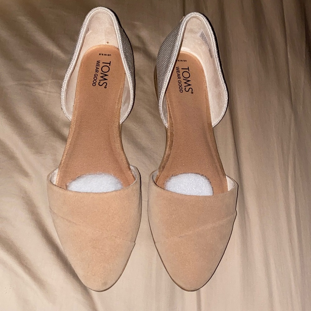 Toms tan flats size 9.5
